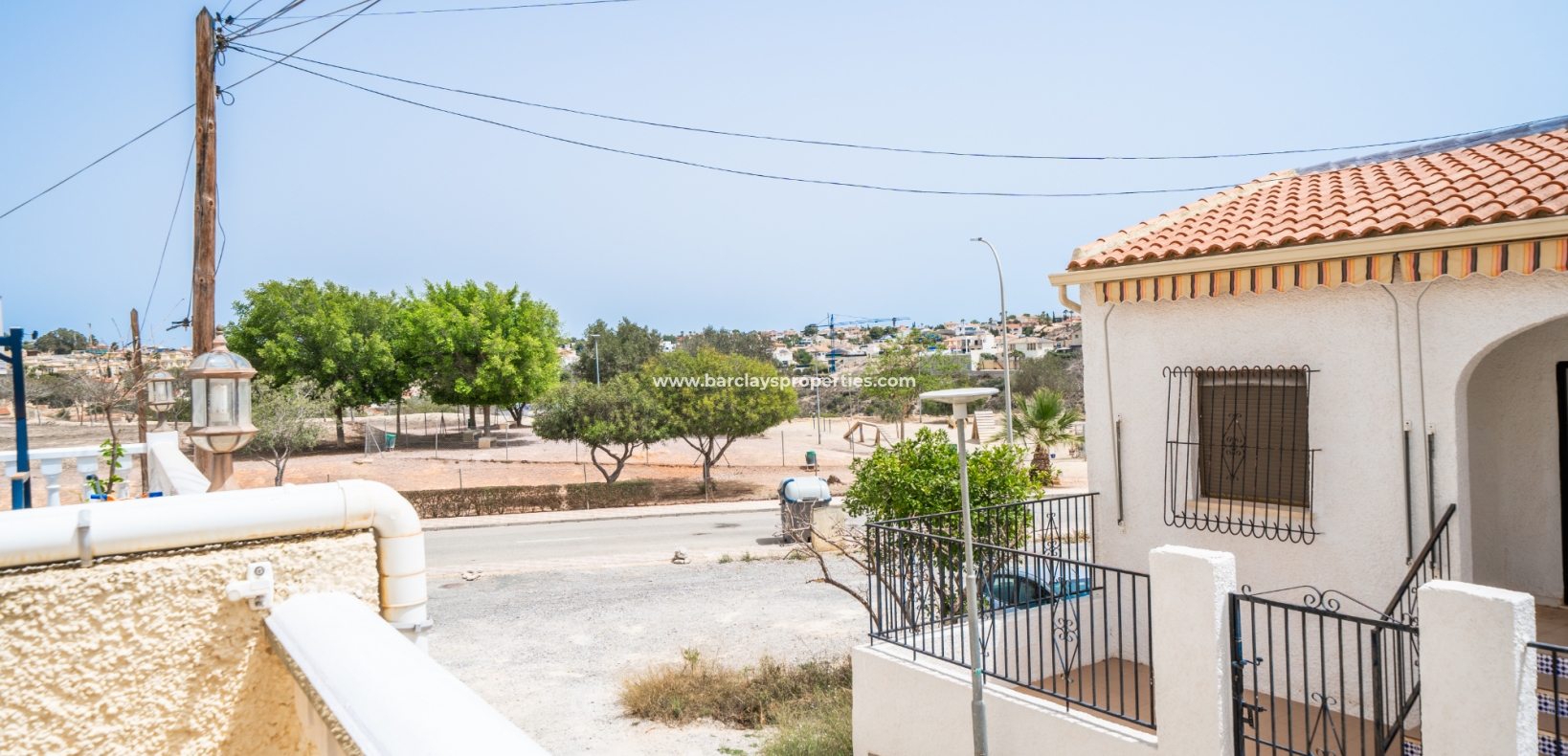 Resale - Reihenhaus - Urb. La Marina