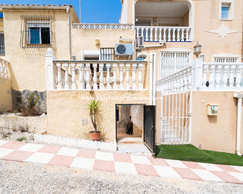 Resale - Reihenhaus - Urb. La Marina