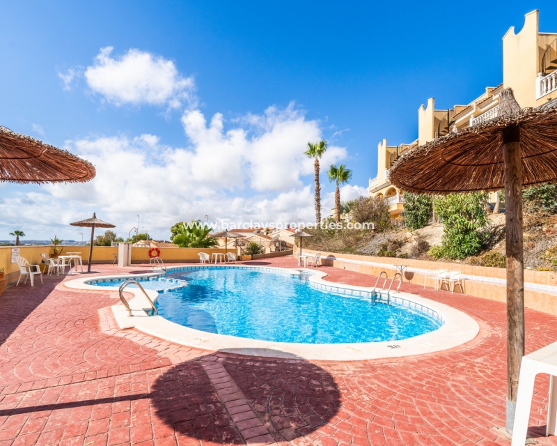 Resale - Reihenhaus - Urb. La Marina