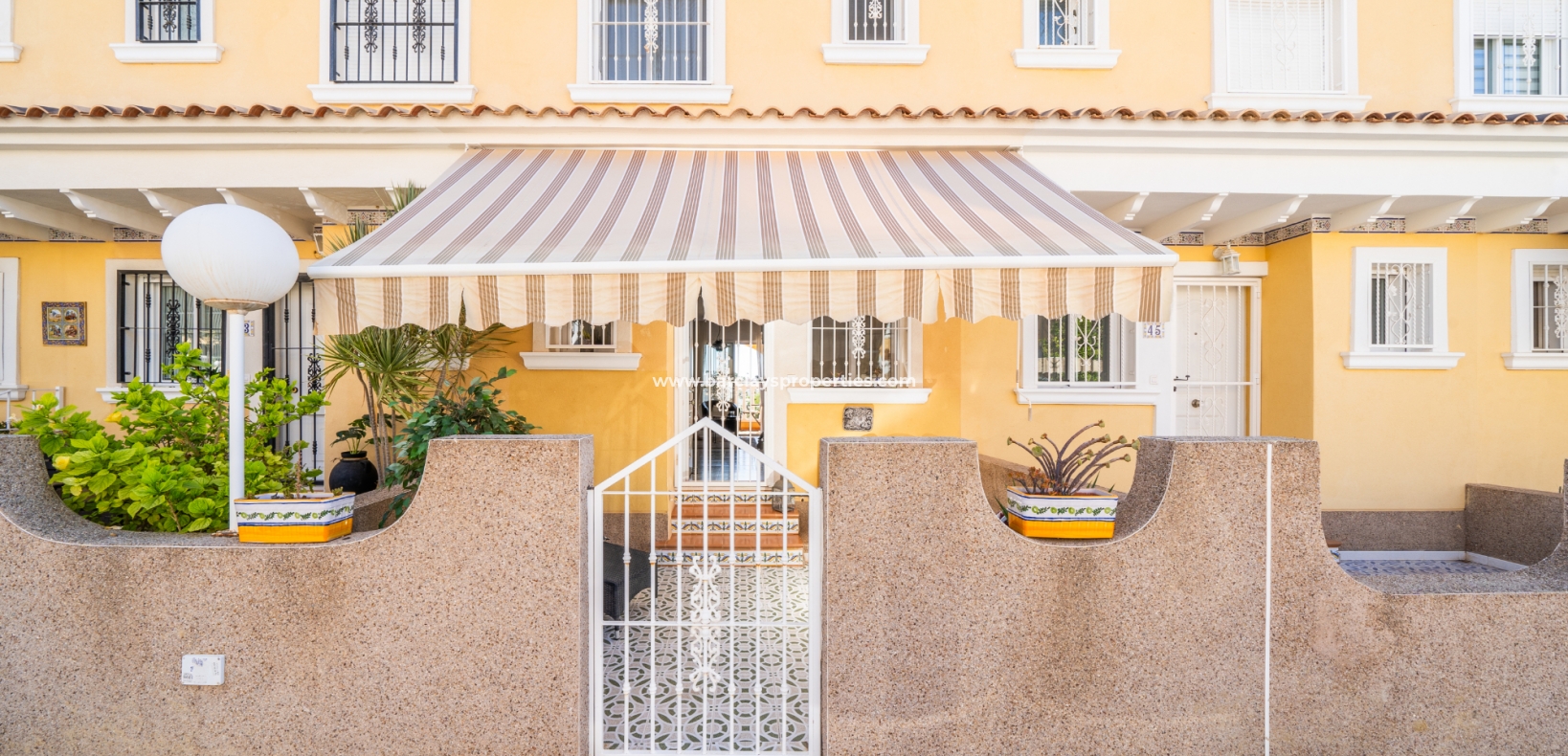 Resale - Reihenhaus - Urb. La Marina