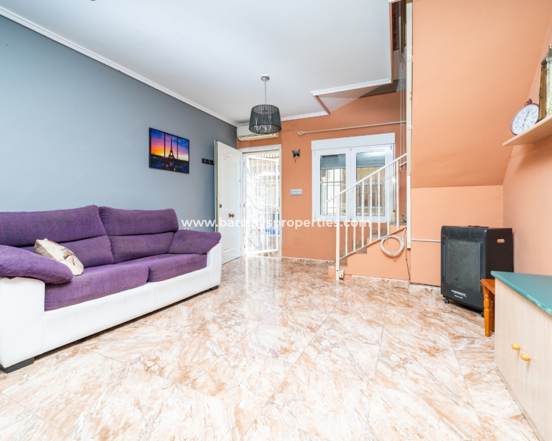 Resale - Reihenhaus - Urb. La Marina