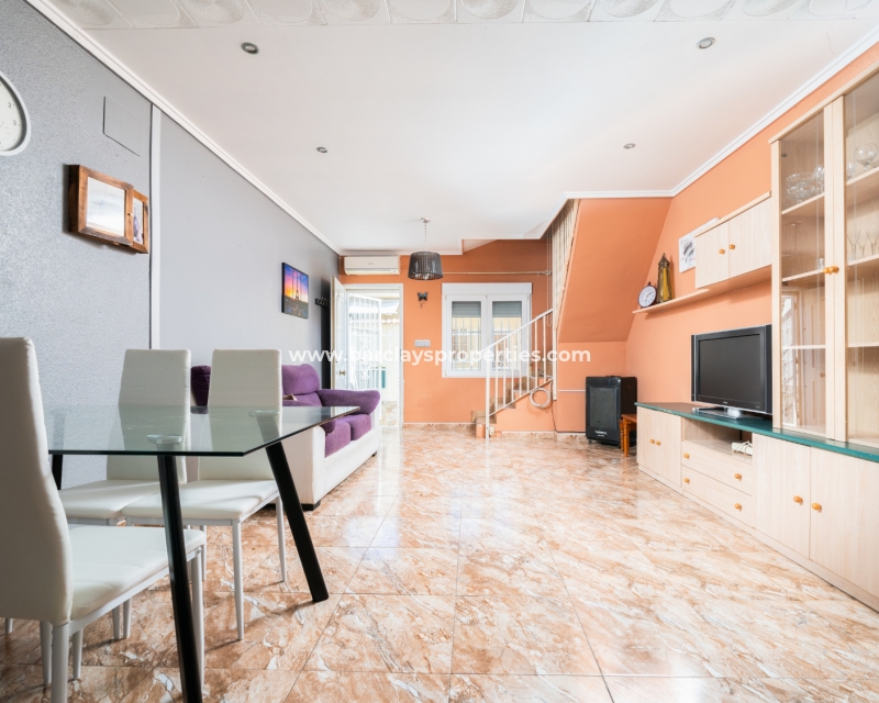 Resale - Reihenhaus - Urb. La Marina