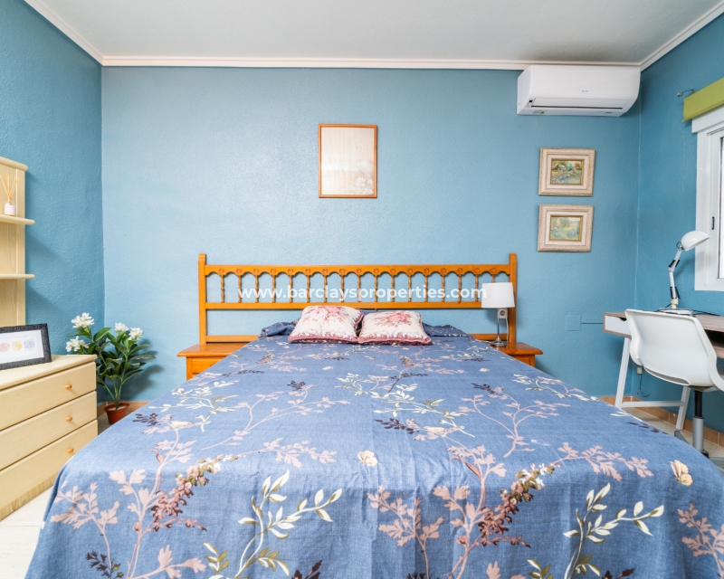 Resale - Reihenhaus - Urb. La Marina