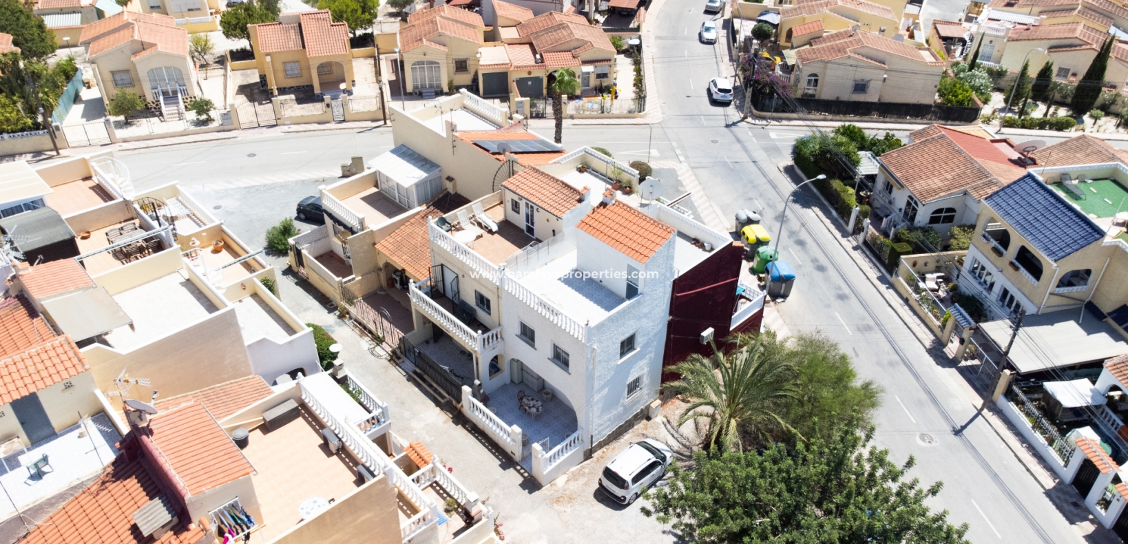 Resale - Reihenhaus - Urb. La Marina