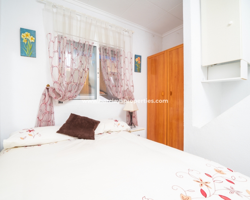 Resale - Reihenhaus - Urb. La Marina