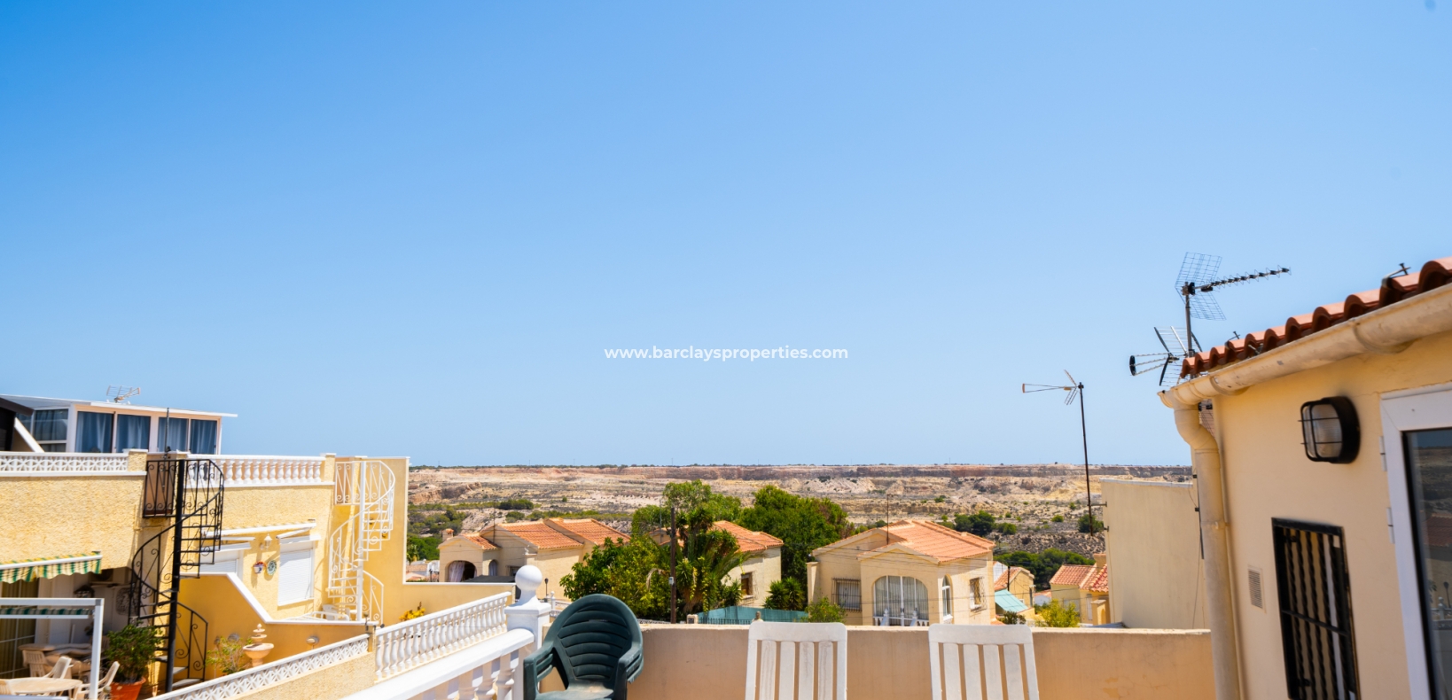 Resale - Reihenhaus - Urb. La Marina