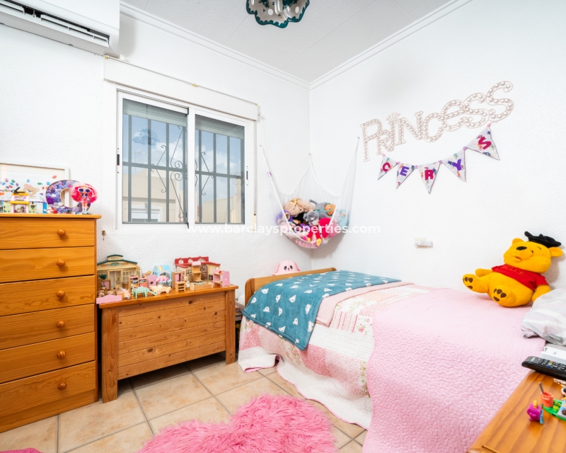 Resale - Reihenhaus - Urb. La Marina