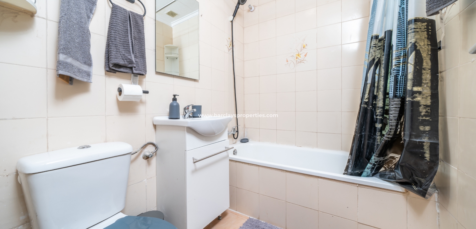 Resale - Reihenhaus - Urb. La Marina