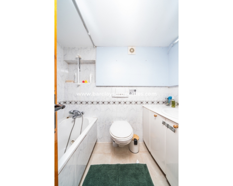 Resale - Reihenhaus - Urb. La Marina