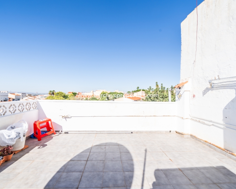 Resale - Reihenhaus - Urb. La Marina