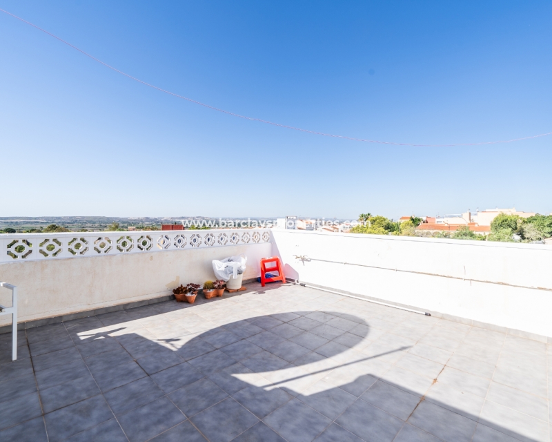 Resale - Reihenhaus - Urb. La Marina