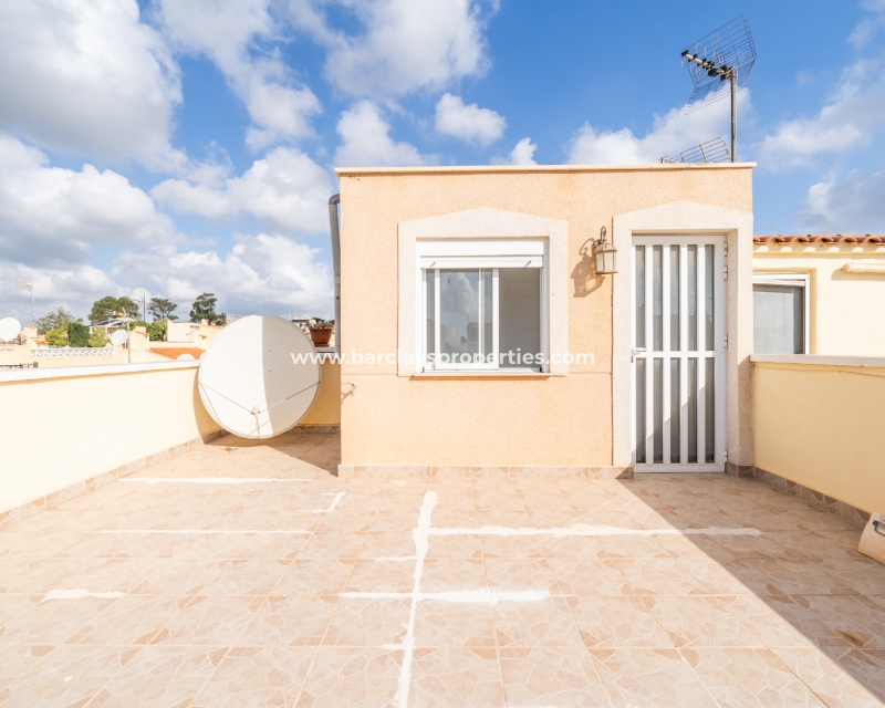 Resale - Reihenhaus - Urb. La Marina