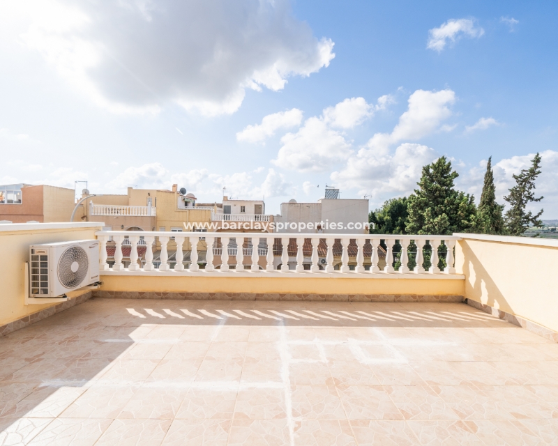 Resale - Reihenhaus - Urb. La Marina