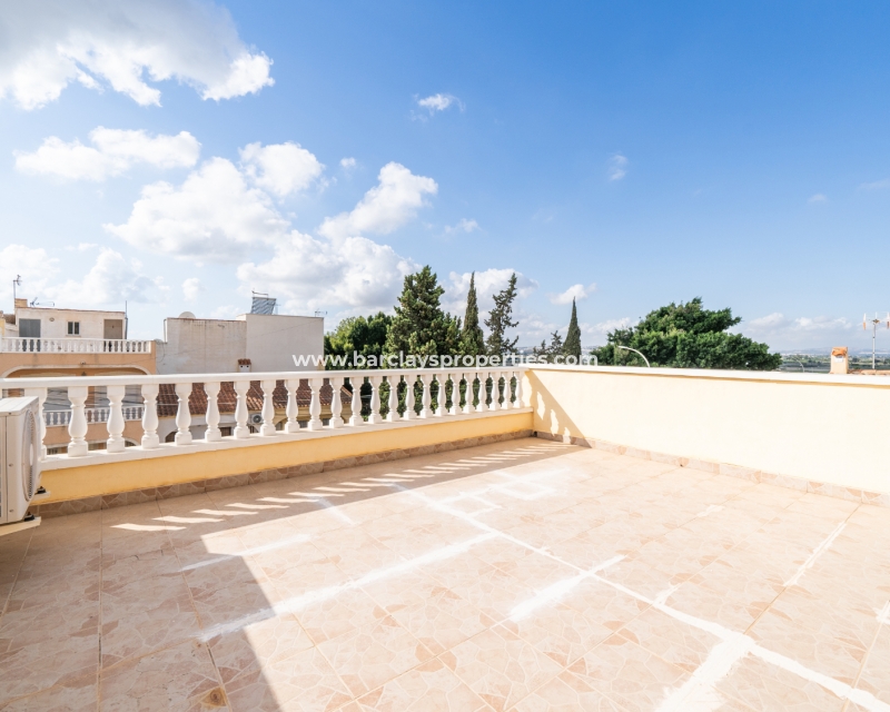 Resale - Reihenhaus - Urb. La Marina