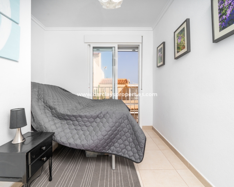 Resale - Reihenhaus - Urb. La Marina