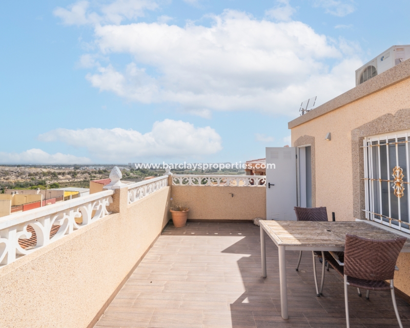 Resale - Reihenhaus - Urb. La Marina