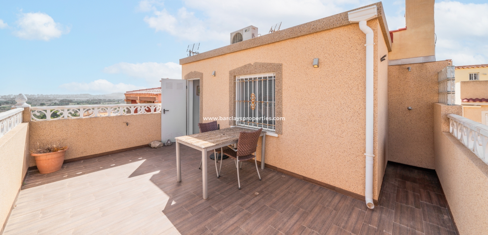 Resale - Reihenhaus - Urb. La Marina