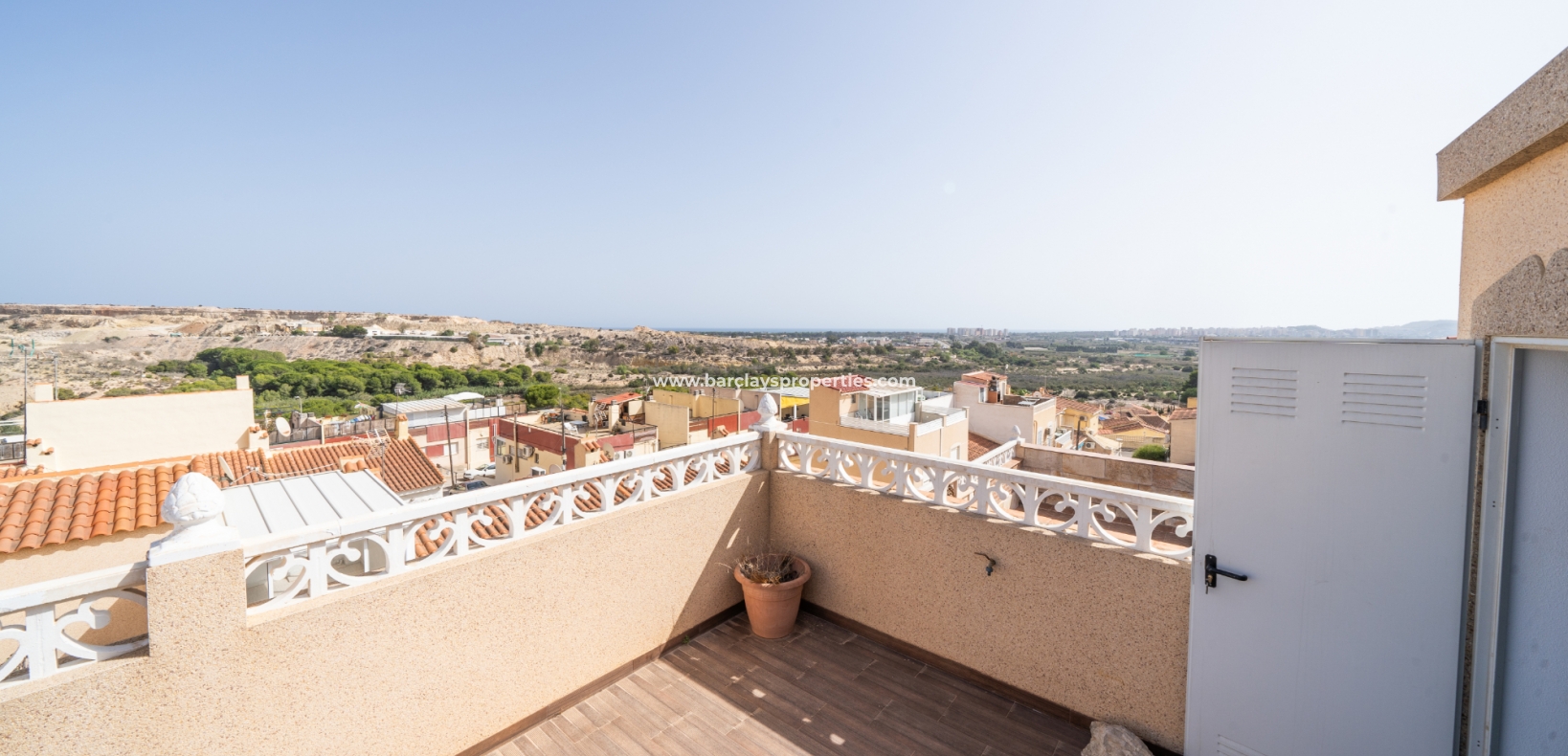 Resale - Reihenhaus - Urb. La Marina