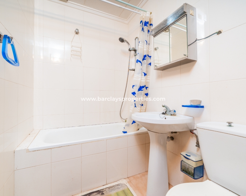 Resale - Reihenhaus - Urb. La Marina