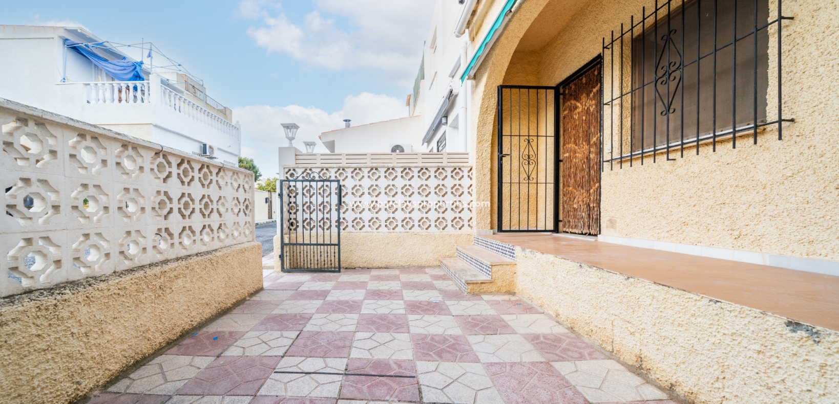 Resale - Reihenhaus - Urb. La Marina