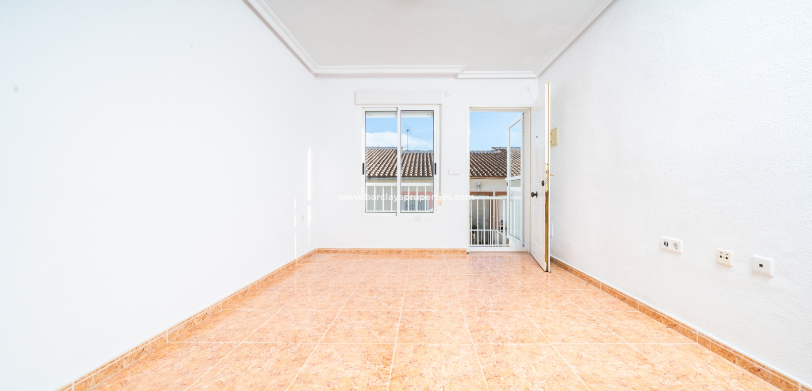 Resale - Reihenhaus - Urb. La Marina