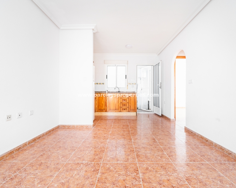 Resale - Reihenhaus - Urb. La Marina