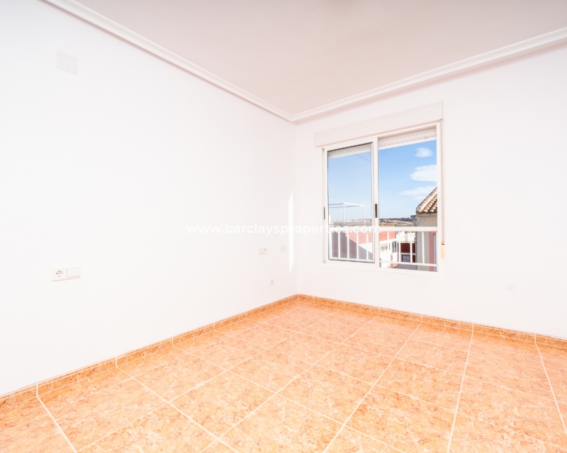 Resale - Reihenhaus - Urb. La Marina