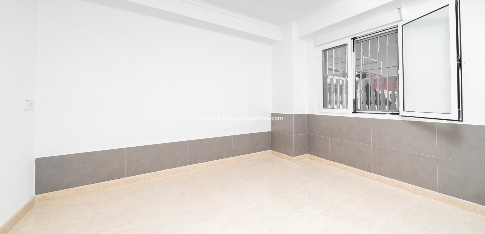 Resale - Reihenhaus - Urb. La Marina