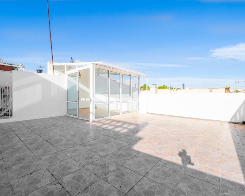 Resale - Reihenhaus - Urb. La Marina