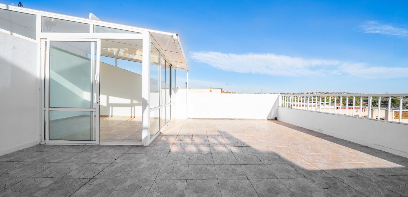 Resale - Reihenhaus - Urb. La Marina