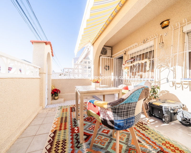 Resale - Reihenhaus - Urb. La Marina