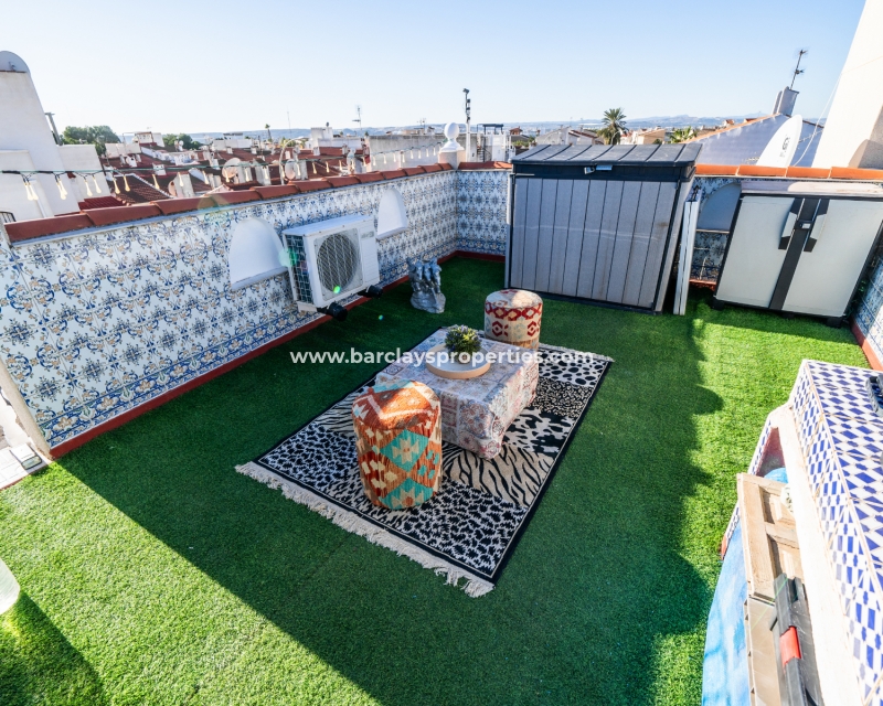 Resale - Reihenhaus - Urb. La Marina