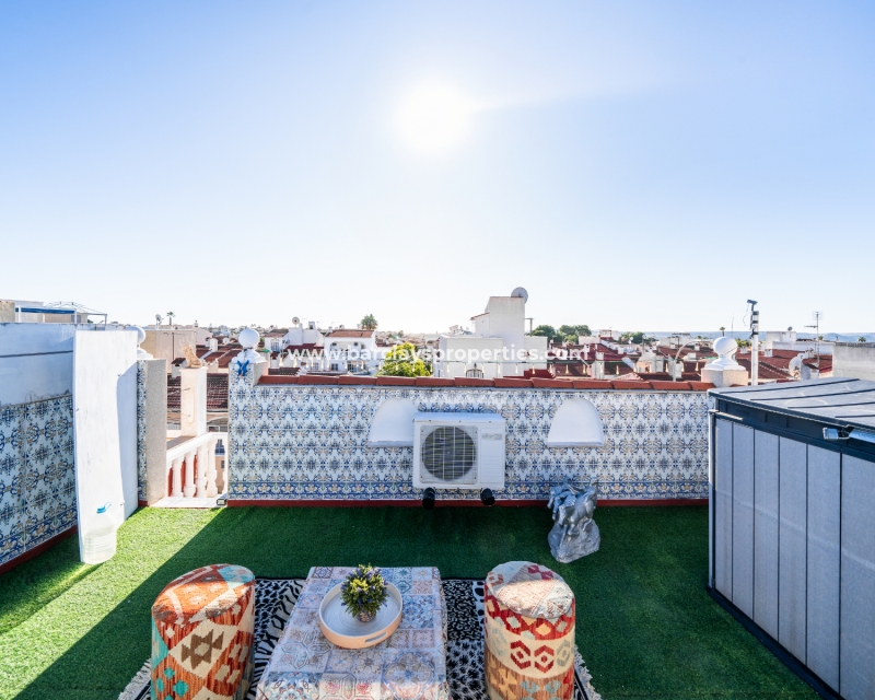 Resale - Reihenhaus - Urb. La Marina