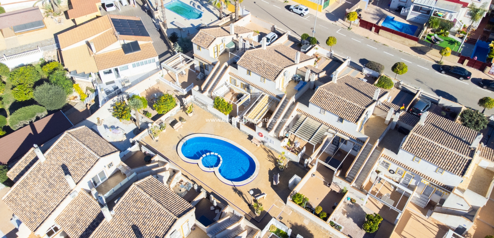 Resale - Reihenhaus - Urb. La Marina