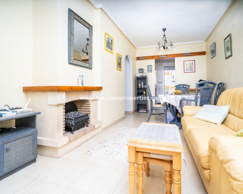 Resale - Reihenhaus - Urb. La Marina