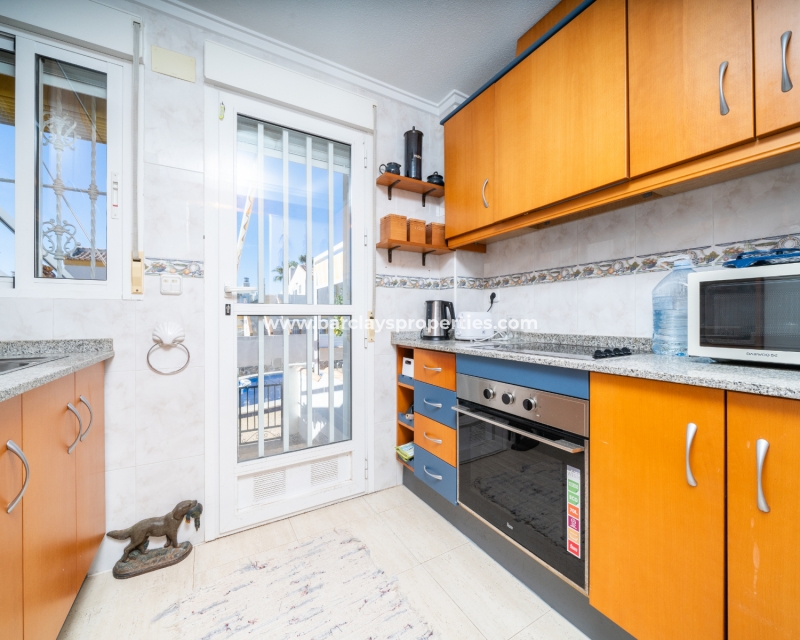 Resale - Reihenhaus - Urb. La Marina