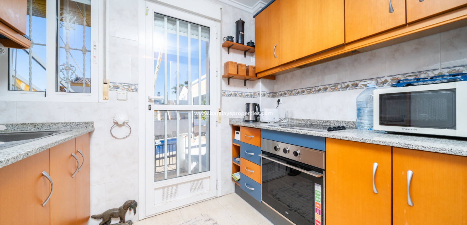 Resale - Reihenhaus - Urb. La Marina