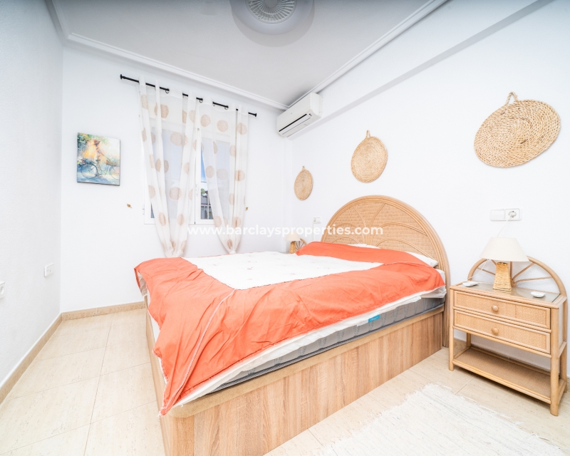 Resale - Reihenhaus - Urb. La Marina