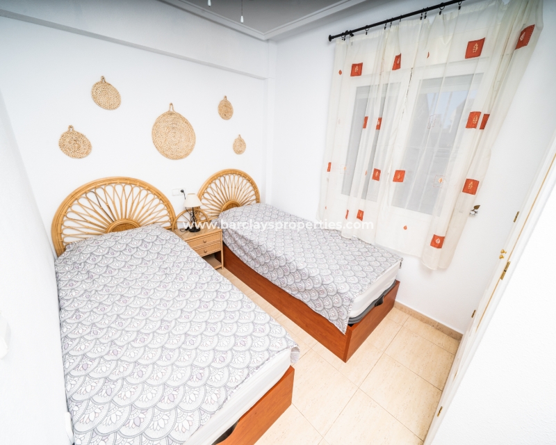 Resale - Reihenhaus - Urb. La Marina