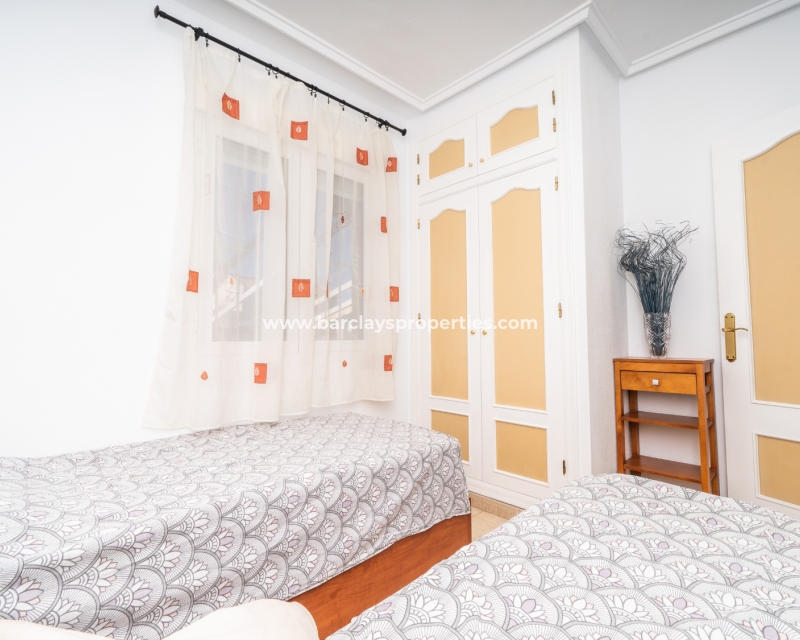 Resale - Reihenhaus - Urb. La Marina