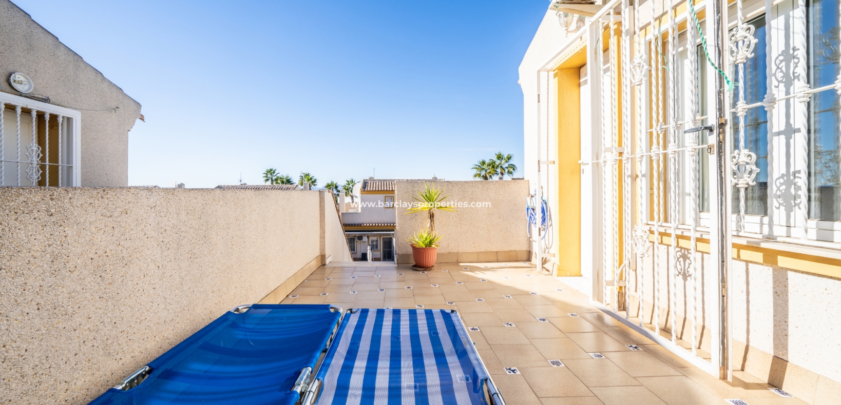 Resale - Reihenhaus - Urb. La Marina