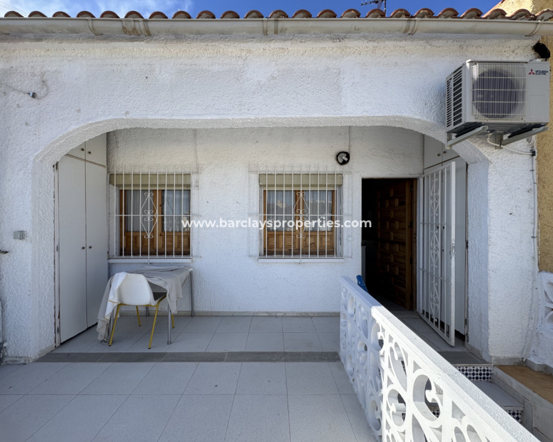 Resale - Reihenhaus - Urb. La Marina