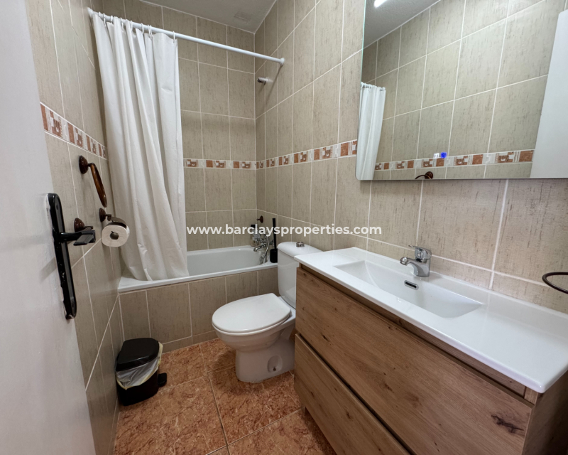 Resale - Reihenhaus - Urb. La Marina