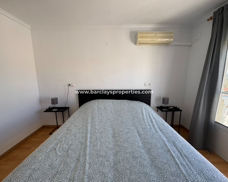 Resale - Reihenhaus - Urb. La Marina