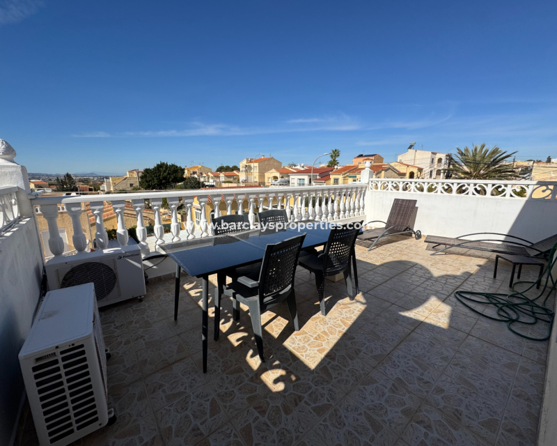 Resale - Reihenhaus - Urb. La Marina