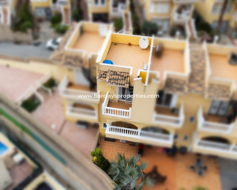 Resale - Reihenhaus - Urb. La Marina