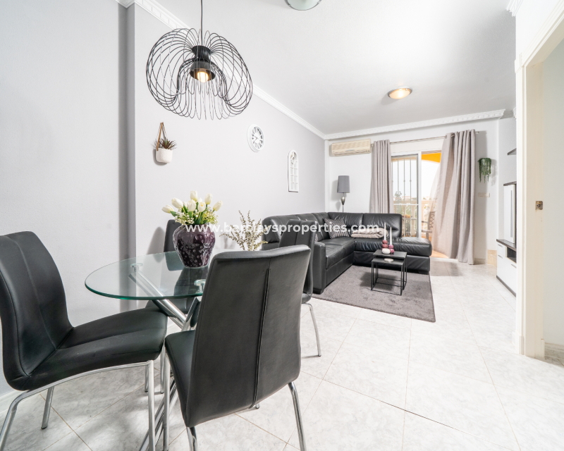 Resale - Reihenhaus - Urb. La Marina