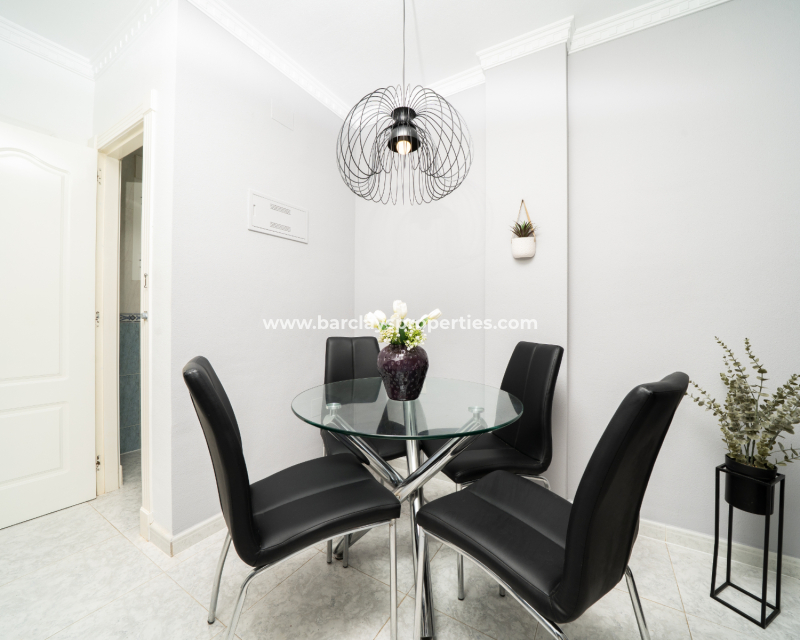 Resale - Reihenhaus - Urb. La Marina