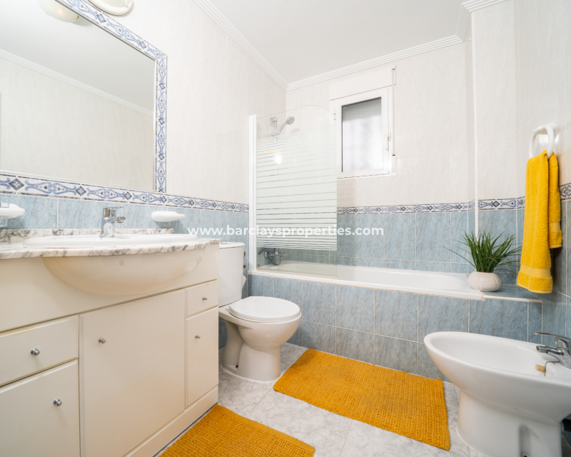 Resale - Reihenhaus - Urb. La Marina