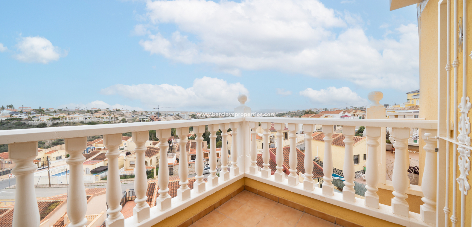 Resale - Reihenhaus - Urb. La Marina